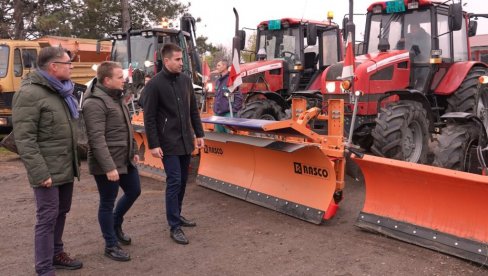 ZIMSKA SLUŽBA SOMBORA U PRIPRAVNOSTI: Obezbeđeno dovoljno soli i remontovane mašine