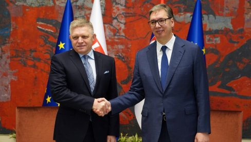 SASTALI SE VUČIĆ I FICO: U Palati Srbija počeo plenarni razgovor delegacija (FOTO/VIDEO)