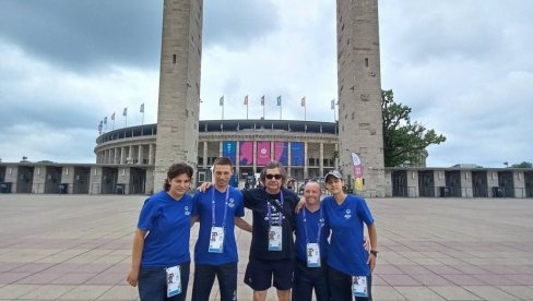 OTVORENA IZLOŽBA: Zrenjanin proslavlja 15 godina Hendi sporta