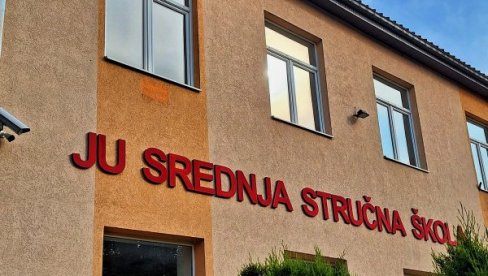 PRETIO DIREKTORU UBISTVOM: Novi incident u Srednjoj stručnoj školi u Bijelom Polju, profesor , zaradio nadzor