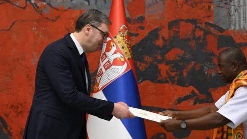 SRDAČAN I PRIJATELJSKI RAZGOVOR Vučić sa novoimenovanim ambasadorom Gane u Srbiji (FOTO)