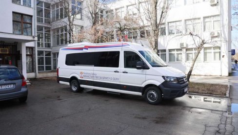 ZA BOLJI PREVOZ GRAĐANA: Opština Žitiđte uz pomoć Ministarstva za brigu o selu kupila minibus