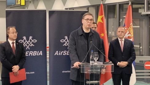 VUČIĆ NA ISPRAĆAJU PRVOG LETA ER SRBIJE ZA ŠANGAJ: Istorijski uspeh za Srbiju (VIDEO)