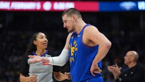 CEO SVET U ČUDU! NBA liga je ovo samo jednom videla, Nikola Jokić brutalnu partiju začinio trojkom preko celog terena (VIDEO)