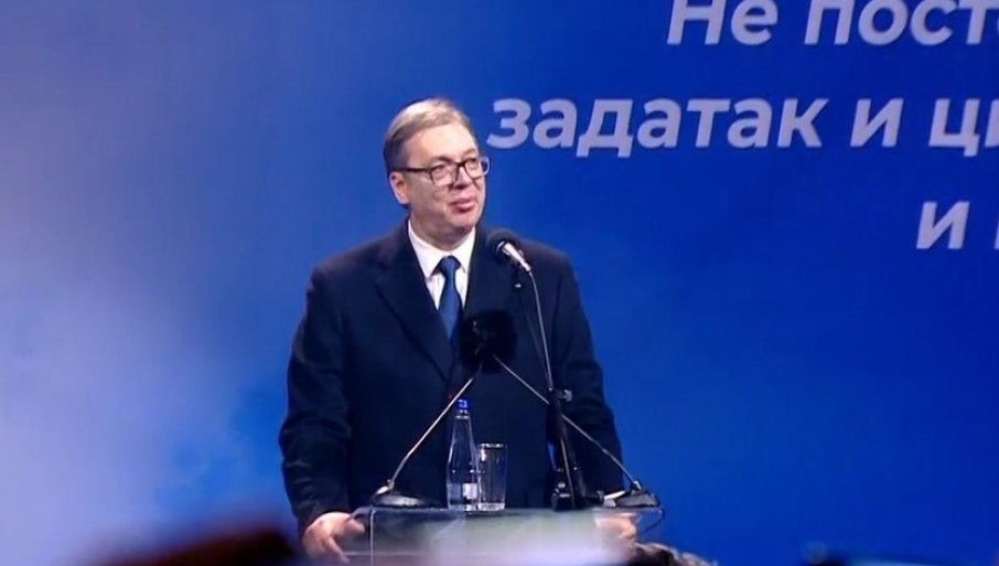 VUČIĆ O SKUPU U JAGODINI: Gotovo da sam zaplakao kada sam video toliki broj ljudi (VIDEO)