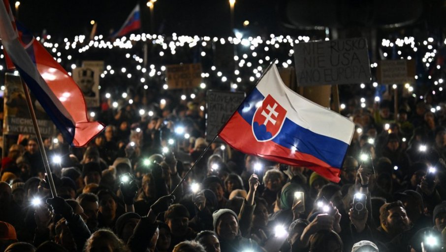 SLOVAČKOJ IDENTIČNI PROTESTI KAO U SRBIJI: Pokušaji obojene revolucije po istom principu