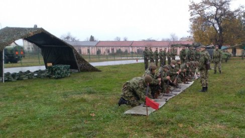 KASARNA U POŽAREVCU: U toku specijalistička obuka vojnika decembarske klase