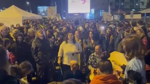 SAUČEŠĆE ZA 15 ŽRTAVA NA OPOZICIONIM PROTESTIMA (VIDEO)