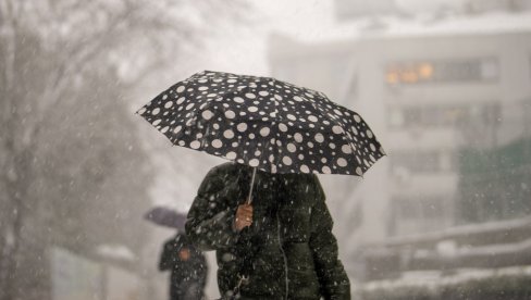 SNEG ĆE NOĆAS I UJUTRO ZABELETI OVE PREDELE SRBIJE: Evo gde i do kada će padati i kiša