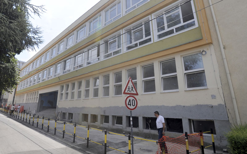 Богосавац: Мање незгода испред школа