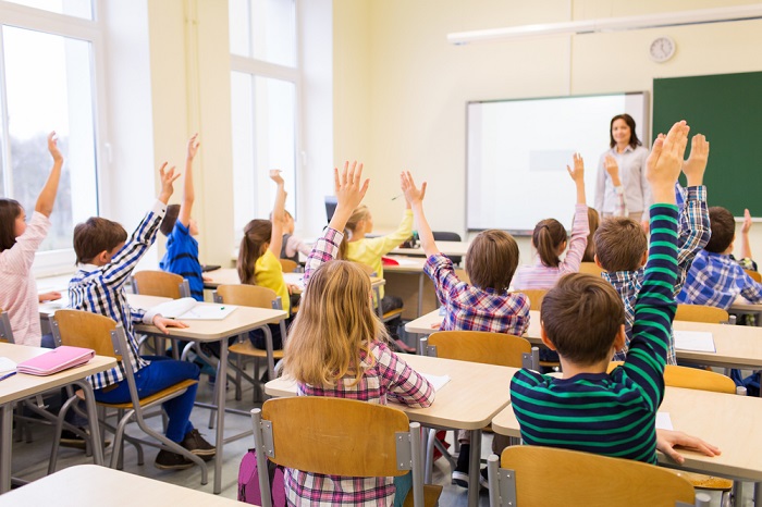 Elektronski Dnevnik Samo U Skolama Koje Imaju Opremu Za To Novosti Rs